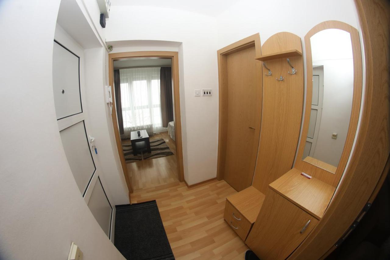 Apartman Centar 1 บันยาลูกา ภายนอก รูปภาพ