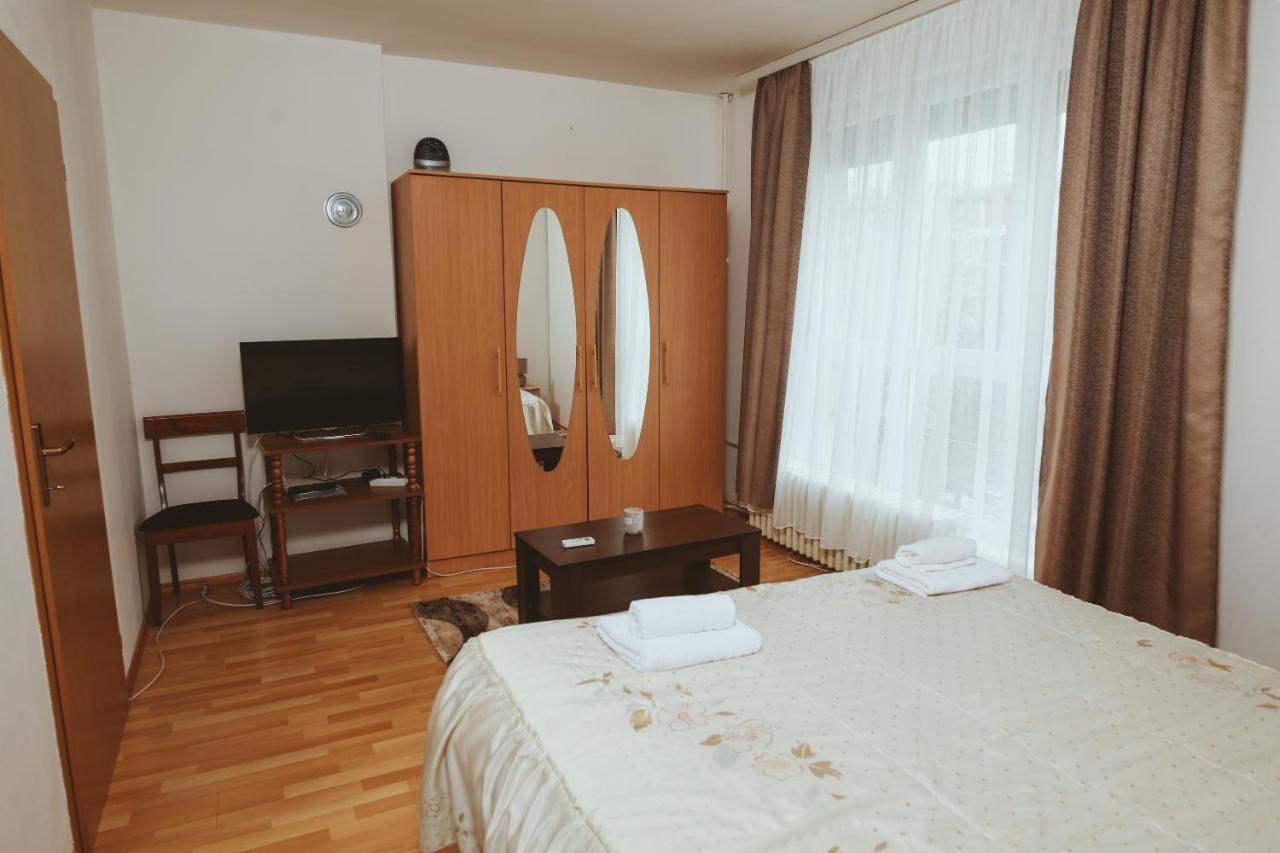 Apartman Centar 1 บันยาลูกา ภายนอก รูปภาพ