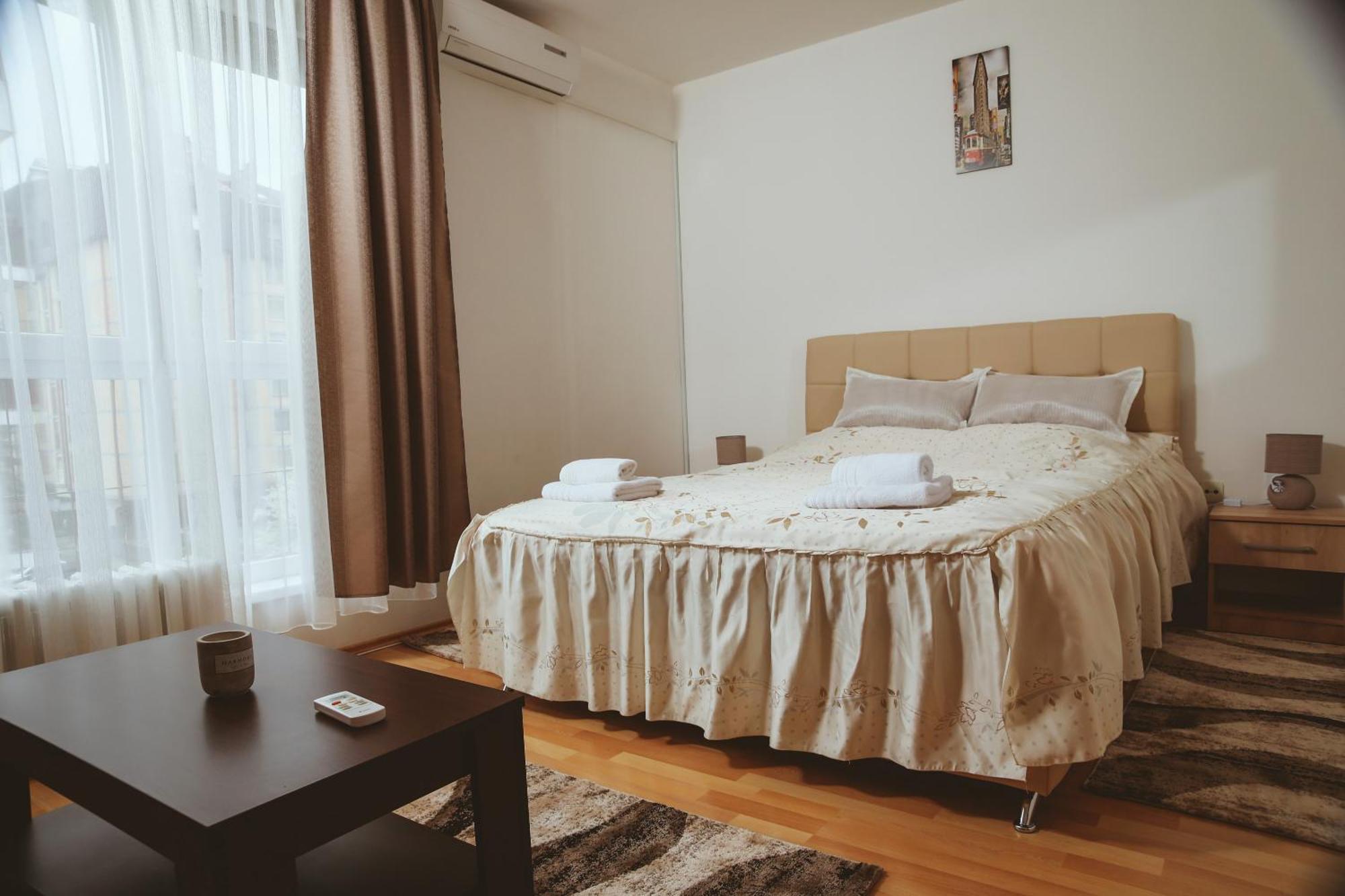Apartman Centar 1 บันยาลูกา ภายนอก รูปภาพ