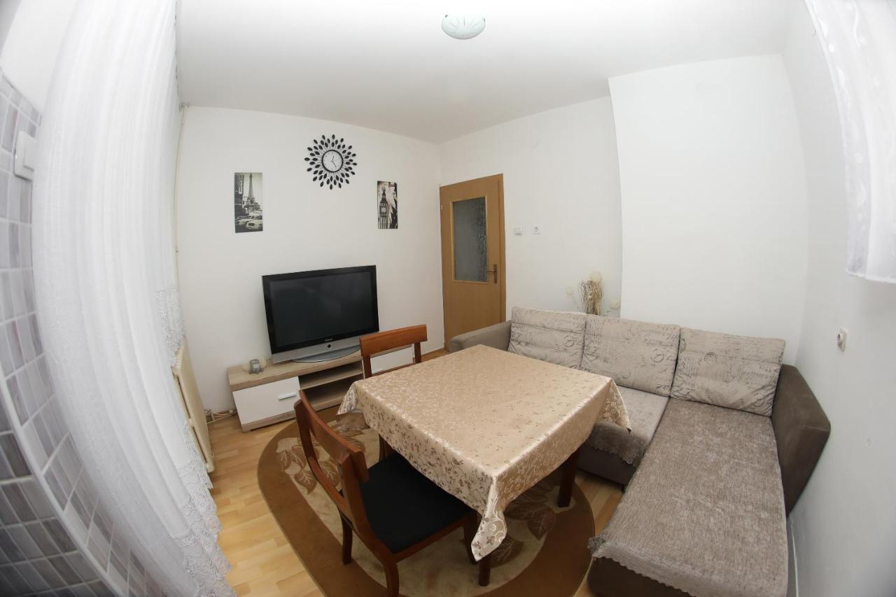 Apartman Centar 1 บันยาลูกา ภายนอก รูปภาพ