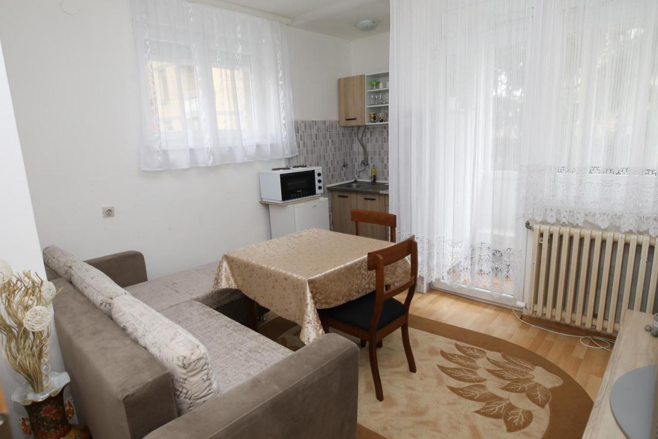 Apartman Centar 1 บันยาลูกา ภายนอก รูปภาพ