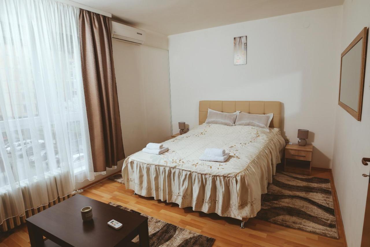 Apartman Centar 1 บันยาลูกา ภายนอก รูปภาพ