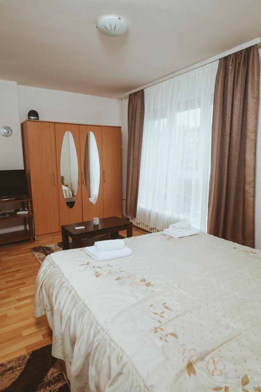 Apartman Centar 1 บันยาลูกา ภายนอก รูปภาพ