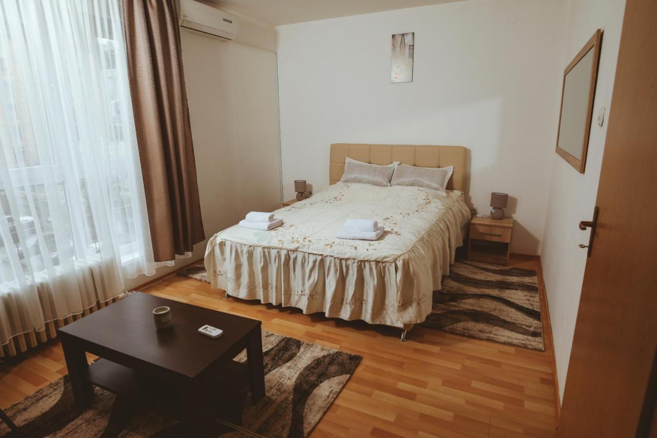 Apartman Centar 1 บันยาลูกา ภายนอก รูปภาพ