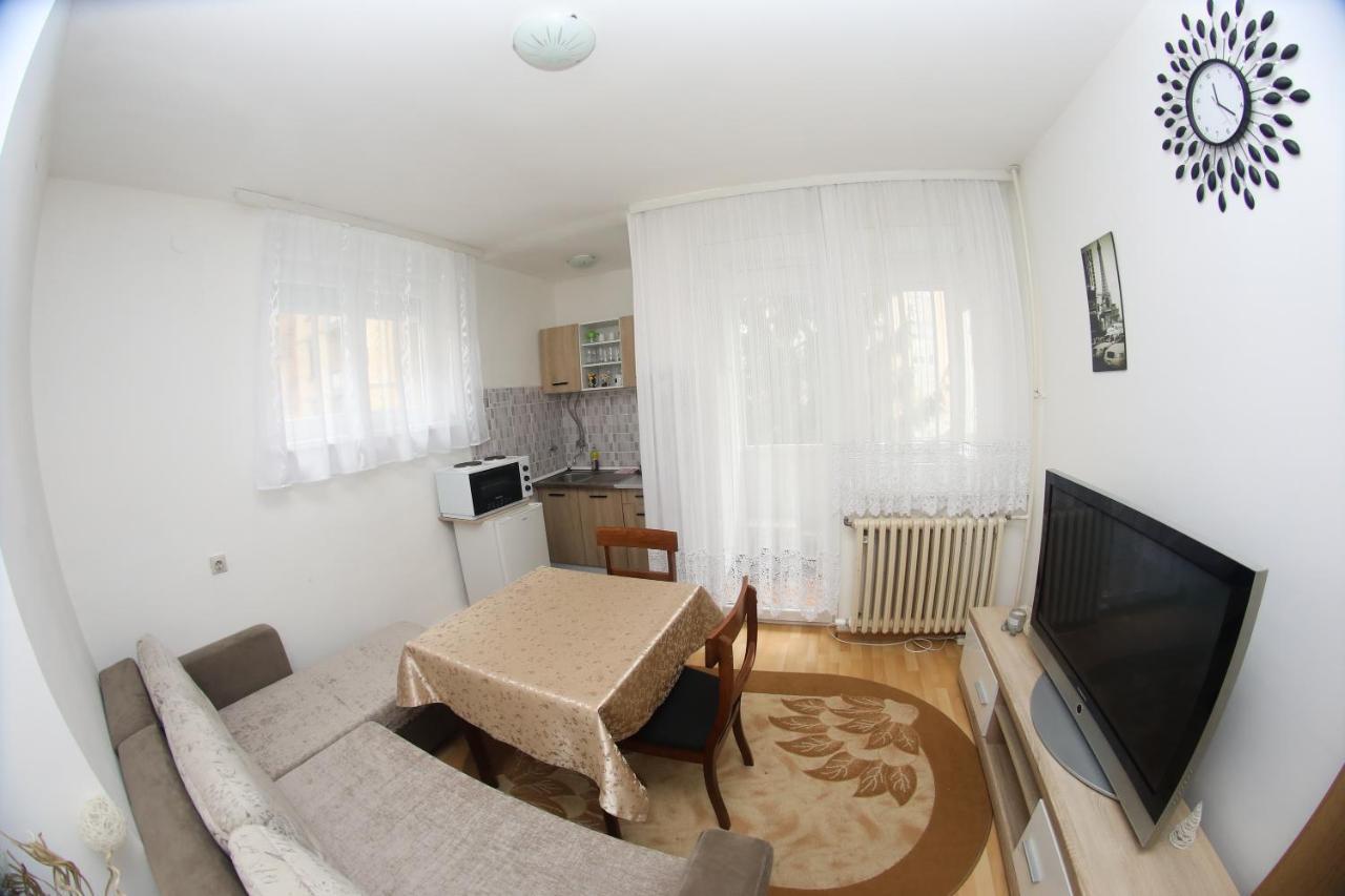 Apartman Centar 1 บันยาลูกา ภายนอก รูปภาพ